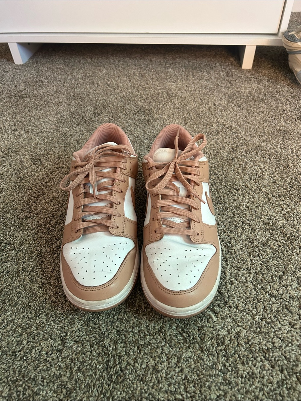 Nike Women's Low-Top Sneakers in Beige and White